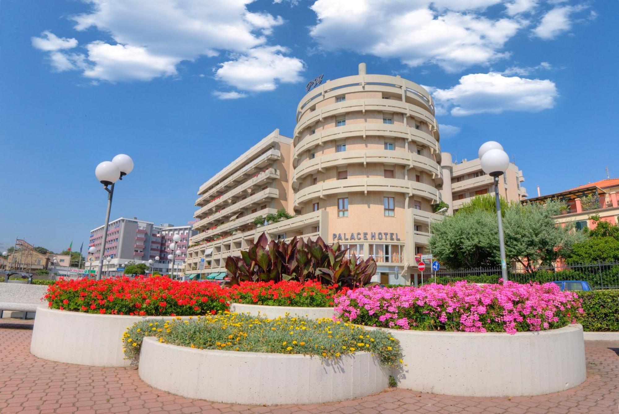 Hotel Palace Senigallia Exterior photo